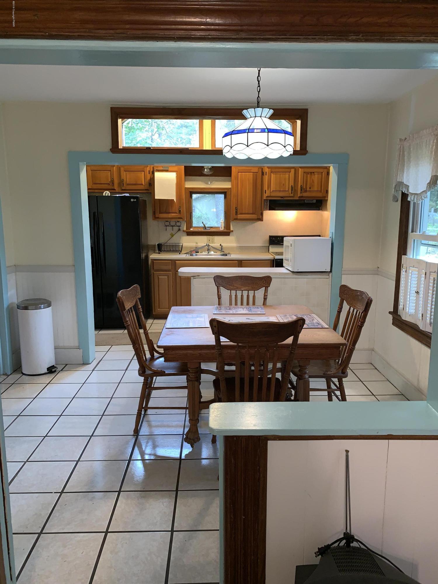 2208 Abby Road Pocono Pines, PA 18350 - Photo 24 of 32 Kitchen