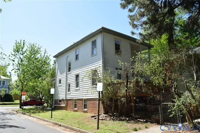 $2,300 | 301 West 30th Street, Richmond, VA 23225