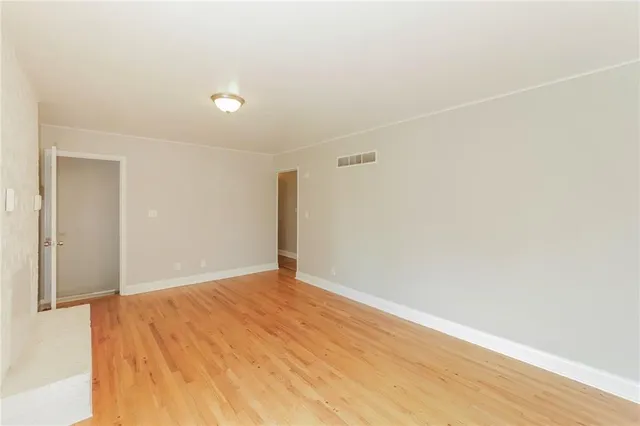 $243,000 | 11059 Spring Valley Road, Kansas City, MO 64134