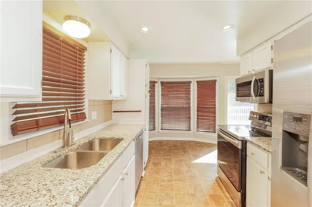 $243,000 | 11059 Spring Valley Road, Kansas City, MO 64134