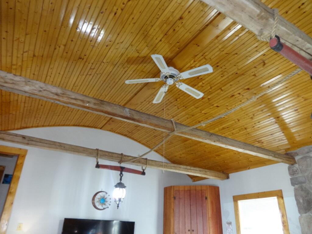 15 Weir Road Bernard, ME 04612 - Photo 15 of 30 livc (2)