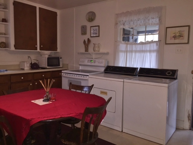 950 East Queen Street Pendleton, SC 29670 - Photo 2 of 14 Gallery Image 2