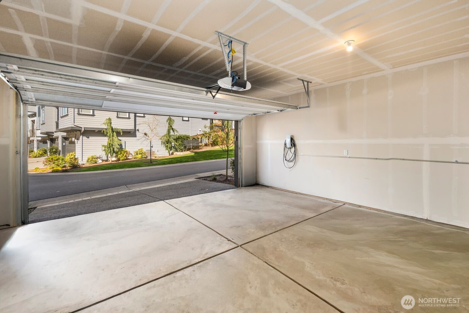 26602 Northeast Big Rock Road, Unit 104 Duvall, WA 98019 - Photo 34 of 39