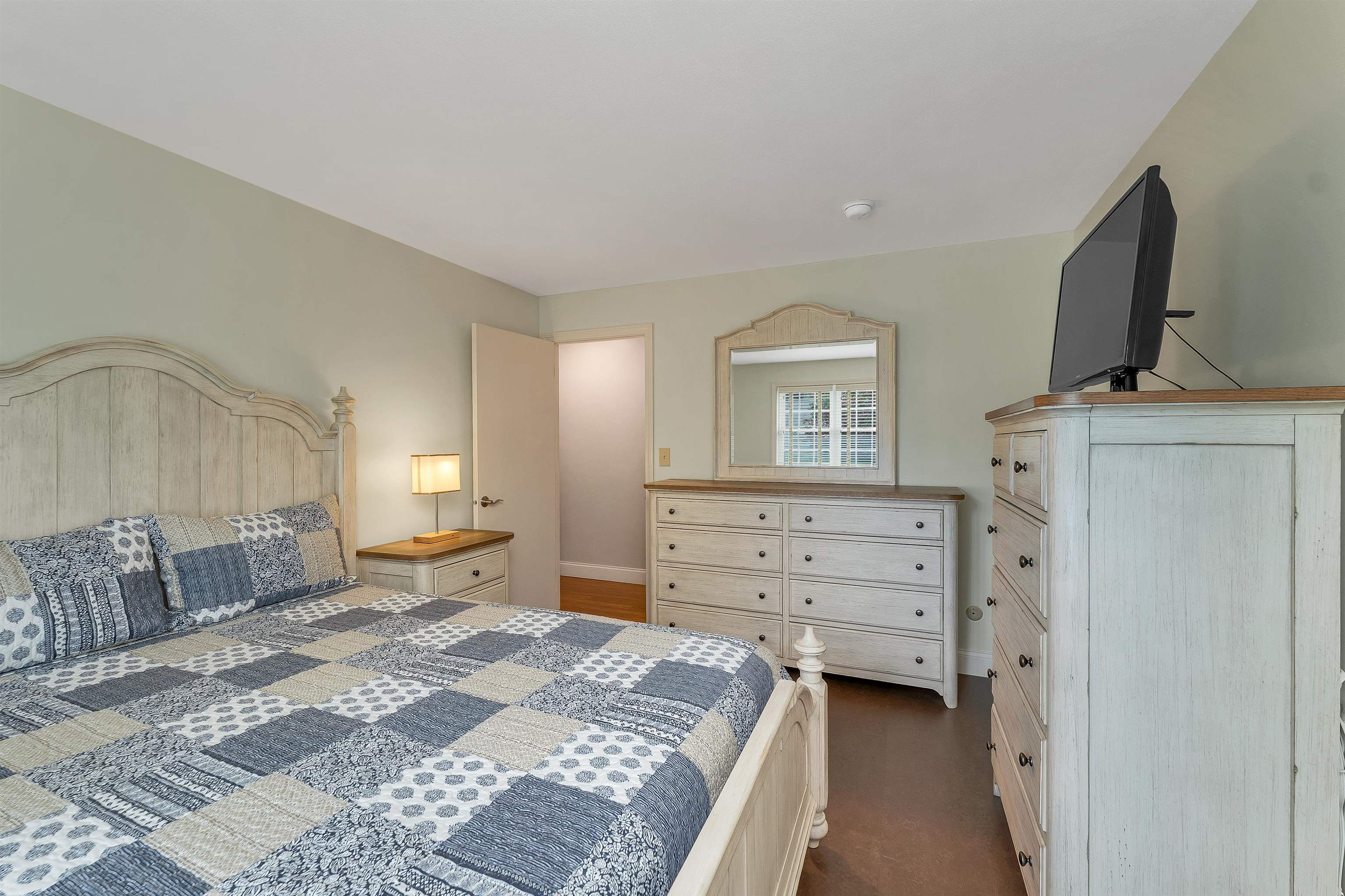 6 Bassett Road Wolfeboro, NH 03894 - Photo 24 of 29