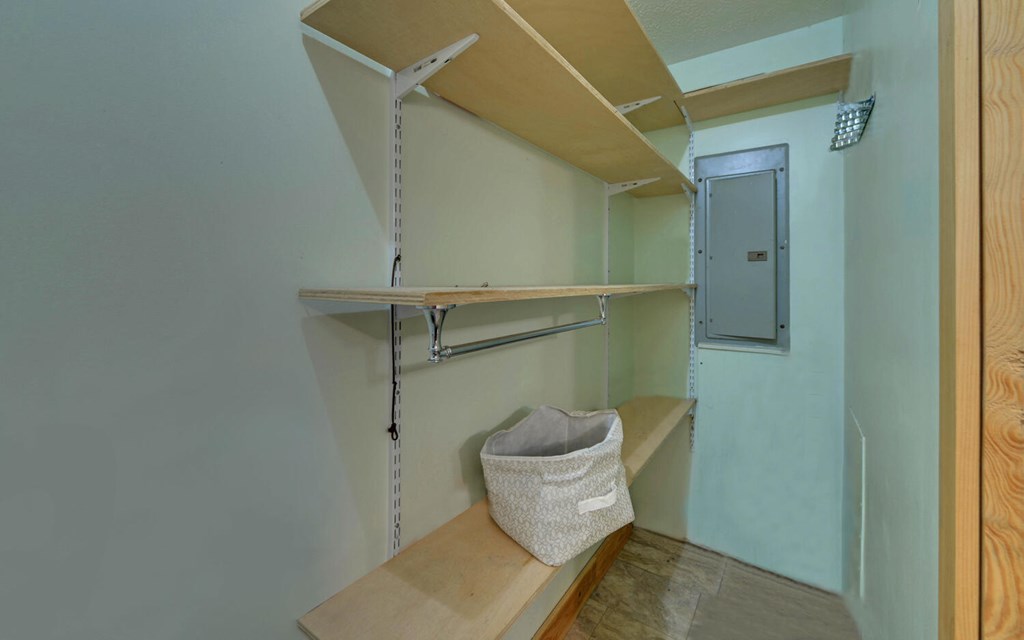 16 Bell Lane Morganton, GA 30560 - Photo 25 of 51 a close view of tub