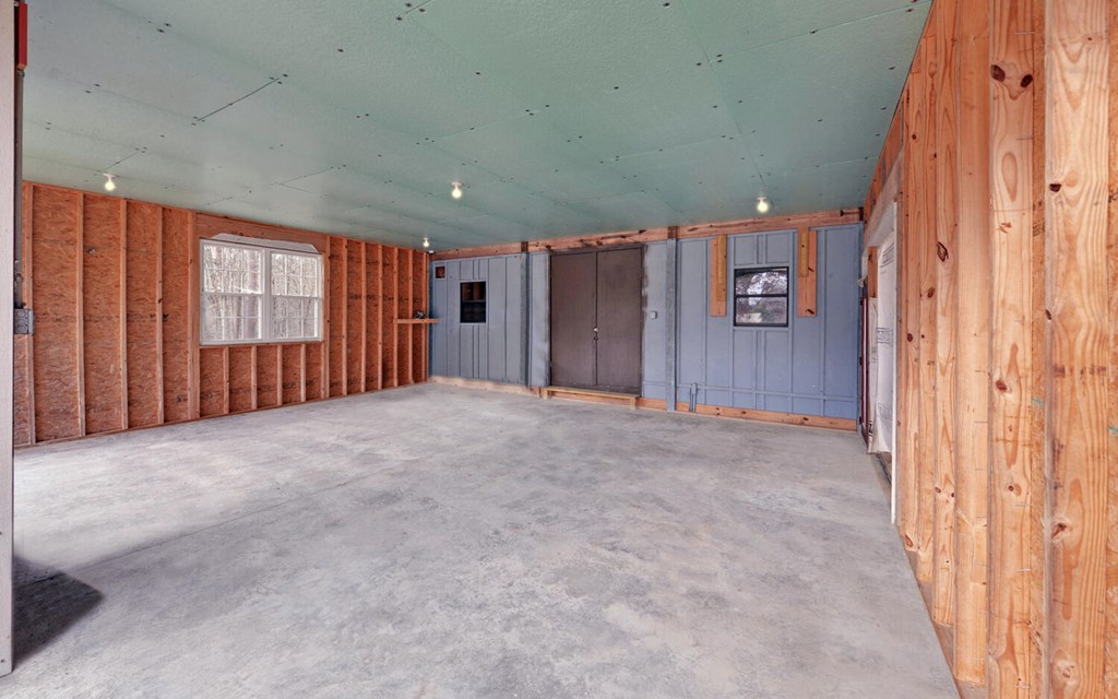 16 Bell Lane Morganton, GA 30560 - Photo 33 of 51 a view of an empty room with a window