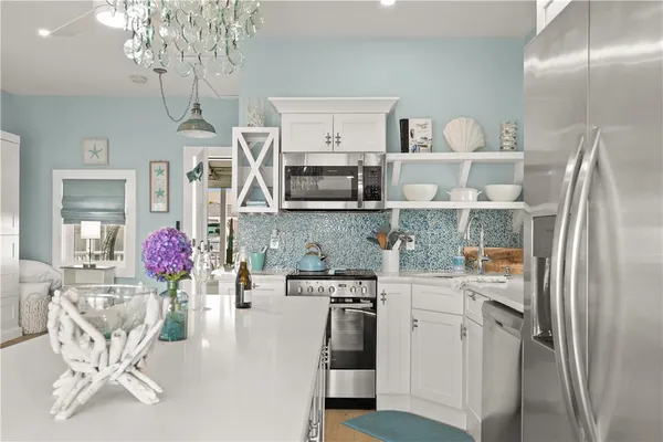 $2,600 | 61 Green Street, Portsmouth, RI 02871