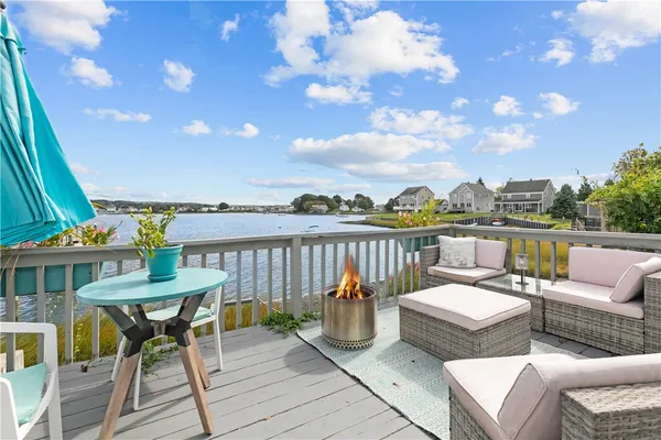 $2,600 | 61 Green Street, Portsmouth, RI 02871