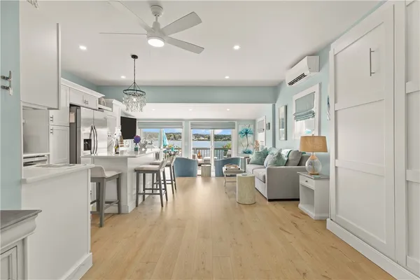 $2,600 | 61 Green Street, Portsmouth, RI 02871