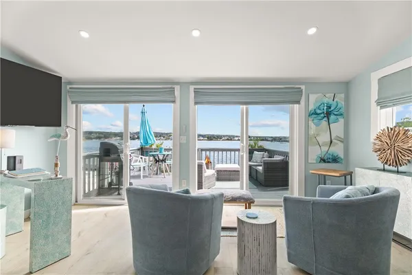 $2,600 | 61 Green Street, Portsmouth, RI 02871