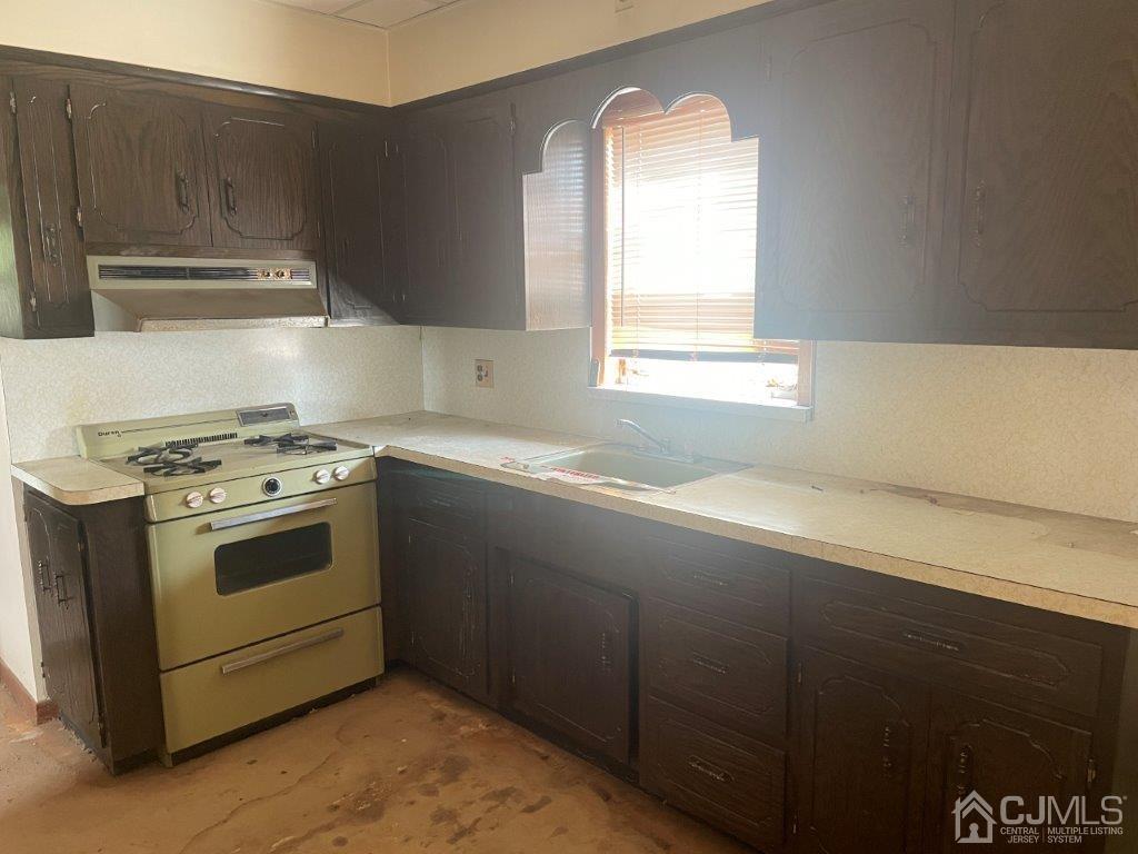 65 Orient Way Lyndhurst, NJ 07071 - Photo 8 of 15 Gallery Image 8