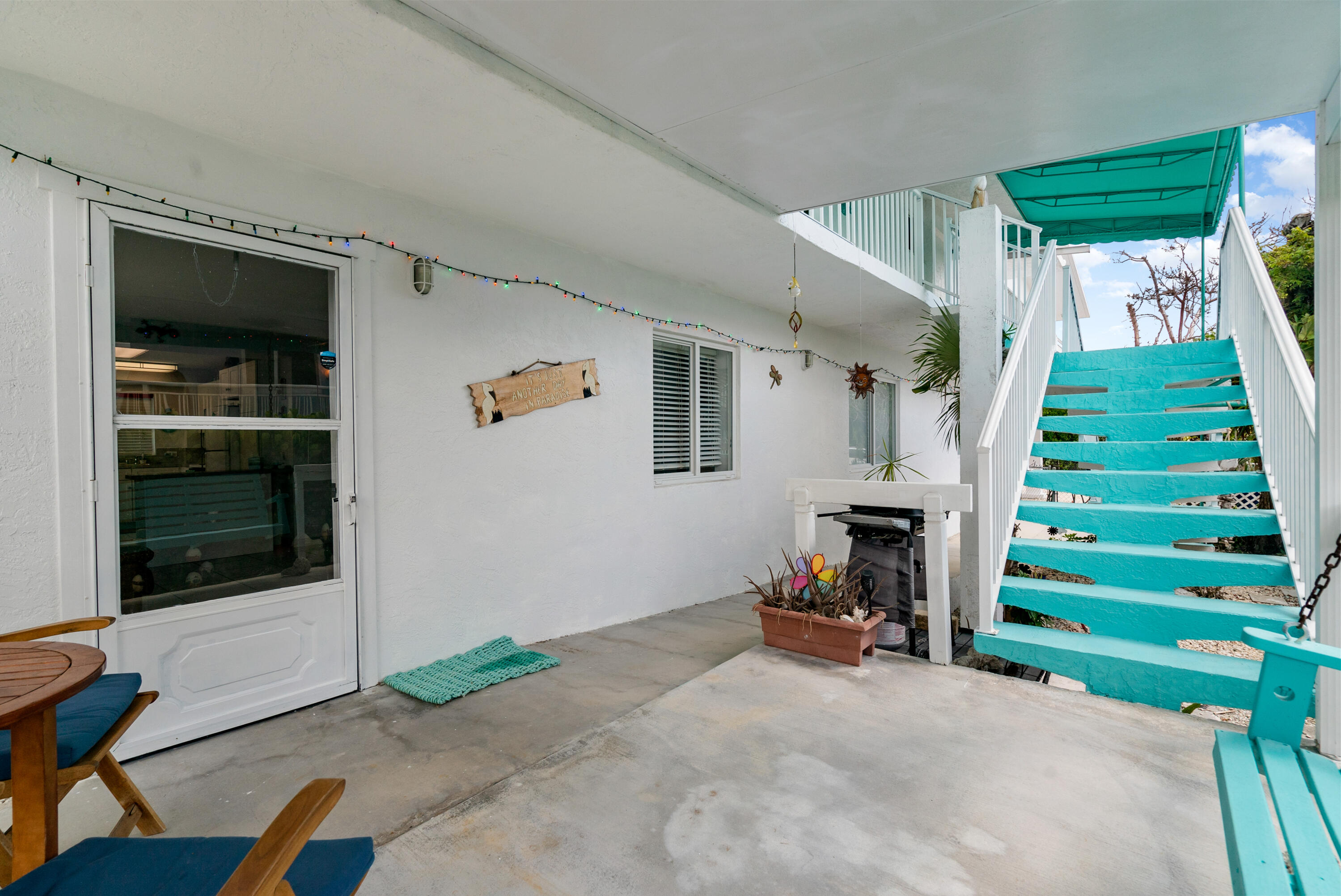 1210 Cactus Street Key Largo, FL 33037 - Photo 27 of 41 a view of entryway with livingroom and furniture