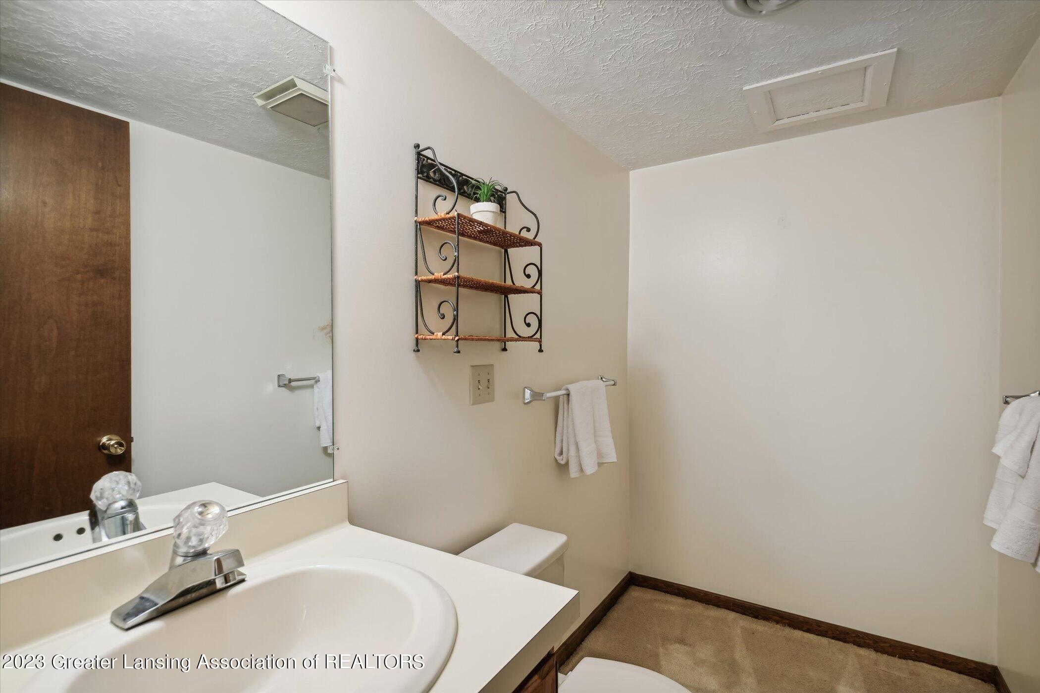 2017 Rendall Drive Jackson, MI 49201 - Photo 27 of 29 33-2017-Rendall-Dr-Jackson-MI-49201-Wind