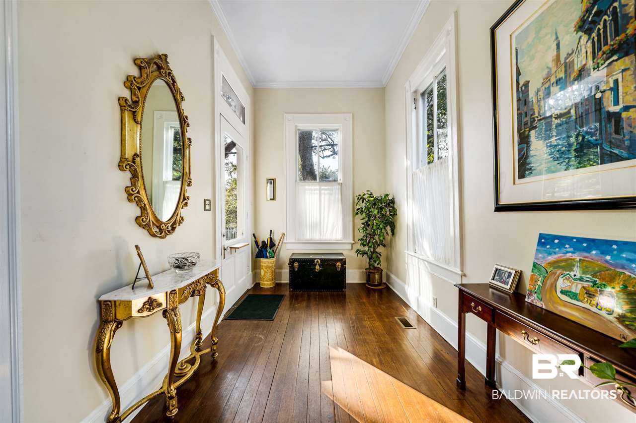 203 Charles Street Mobile, AL 36604 - Photo 3 of 32