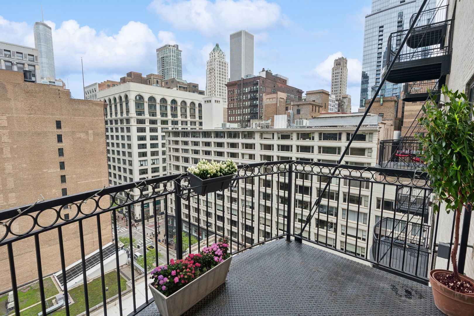 8 West Monroe Street, Unit 1209 Chicago, IL 60603 - Photo 17 of 24