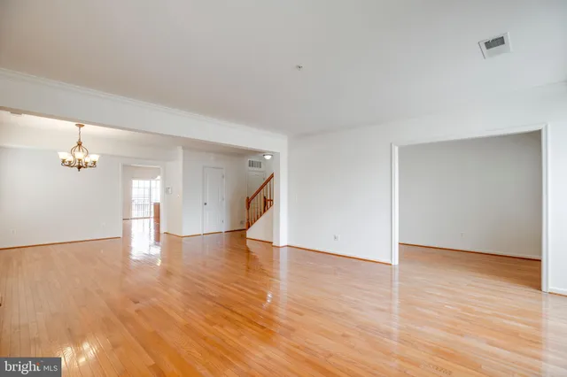 $3,100 | 42670 Hollyhock Terrace, Brambleton, VA 20148