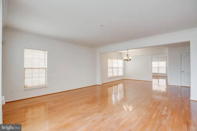 $3,100 | 42670 Hollyhock Terrace, Brambleton, VA 20148