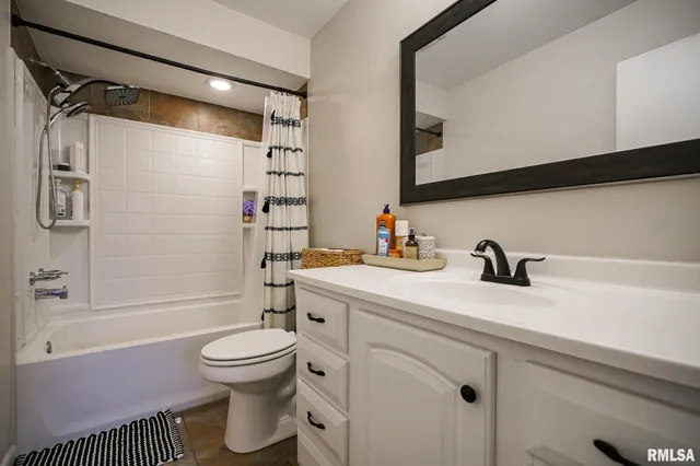 $149,900 | 5412 Juliette Drive, Bartonville, IL 61607