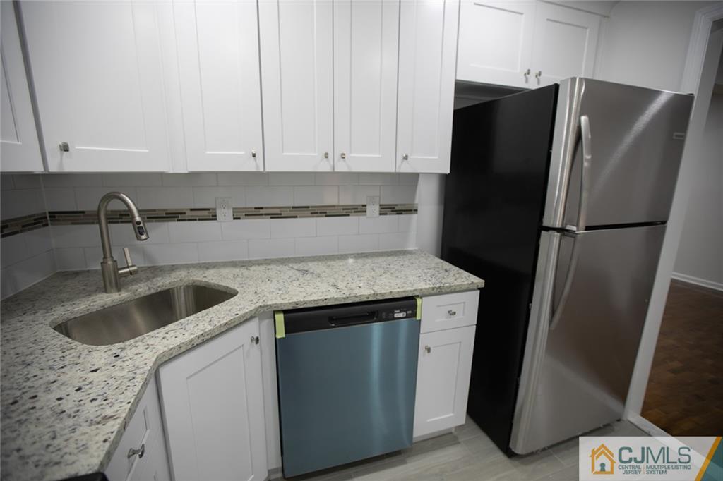 3207 Hana Road Edison, NJ 08817 - Photo 11 of 42