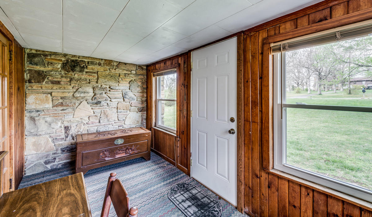 1600 Open Range Road Crossville, TN 38555 - Photo 2 of 40 Foyer-1-SMALL