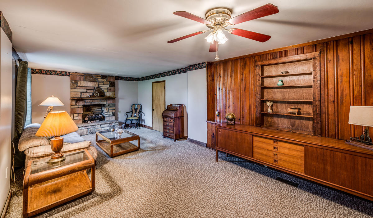 1600 Open Range Road Crossville, TN 38555 - Photo 4 of 40 Livingroom-1-SMALL