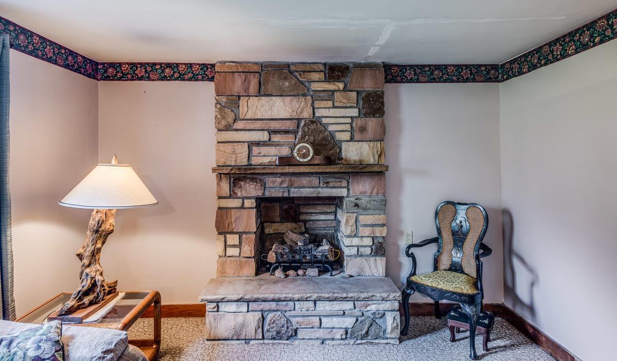 1600 Open Range Road Crossville, TN 38555 - Photo 5 of 40 Livingroom-3-SMALL