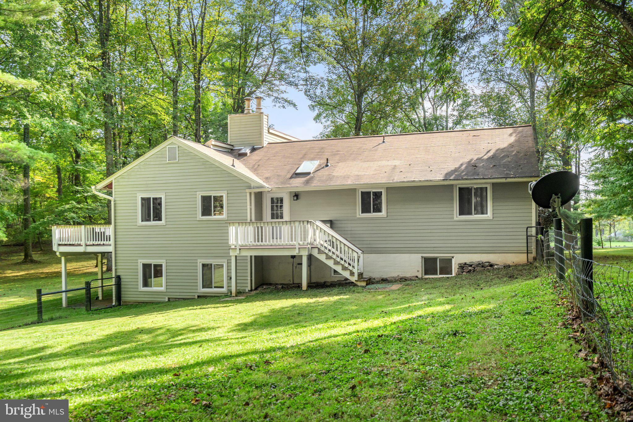 6420 Old Bust Head Road Broad Run, VA 20137 - Photo 8 of 47 Gallery Image 8