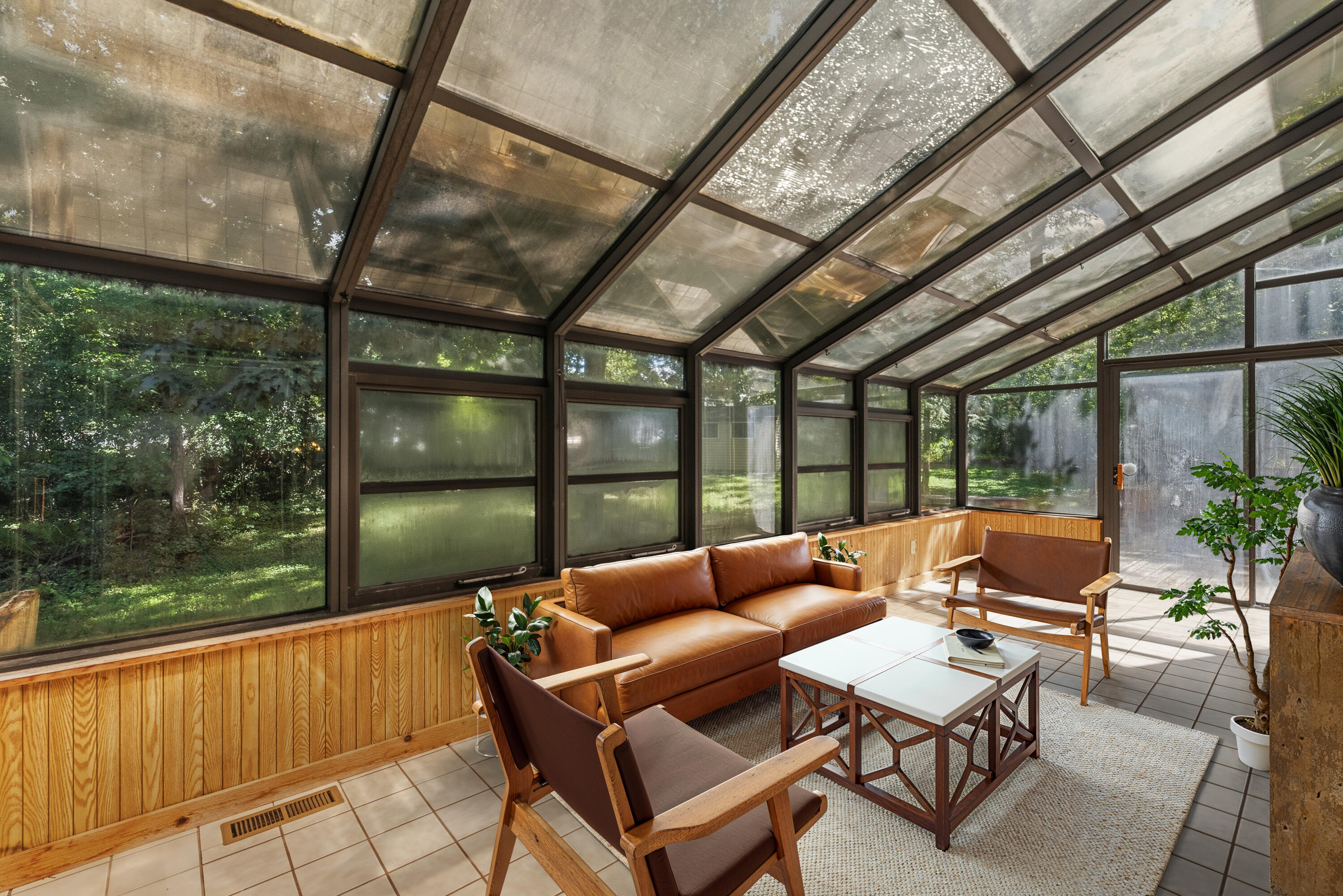 2944 Ridley Road Delafield, WI 53029 - Photo 34 of 50 vs sunroom