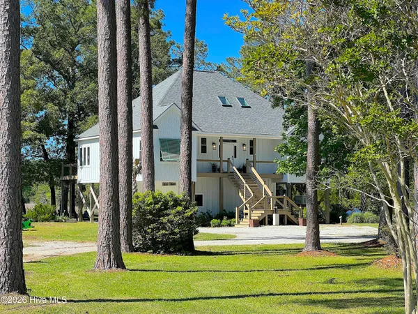 $1,250,000 | 1002 Howells Road, Grantsboro, NC 28529