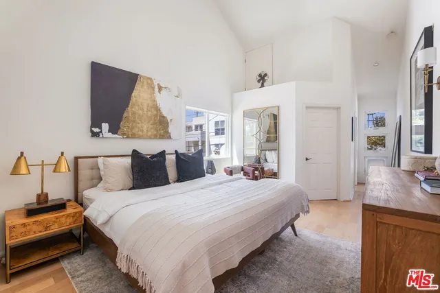 $12,000 | 439 Carroll Canal, Venice, CA 90291