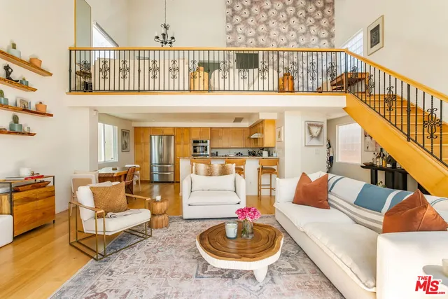 $12,000 | 439 Carroll Canal, Venice, CA 90291