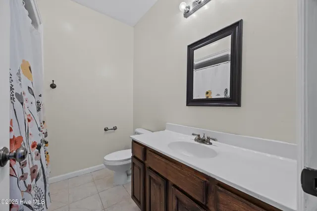 $365,000 | 213 Lakeside Drive, Sneads Ferry, NC 28460