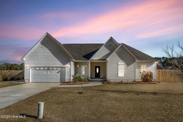 $365,000 | 213 Lakeside Drive, Sneads Ferry, NC 28460