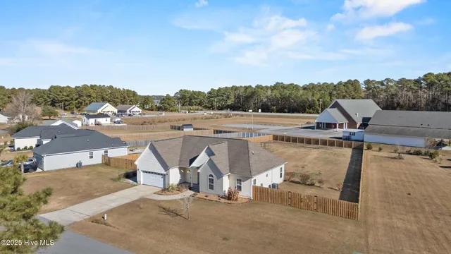 $365,000 | 213 Lakeside Drive, Sneads Ferry, NC 28460