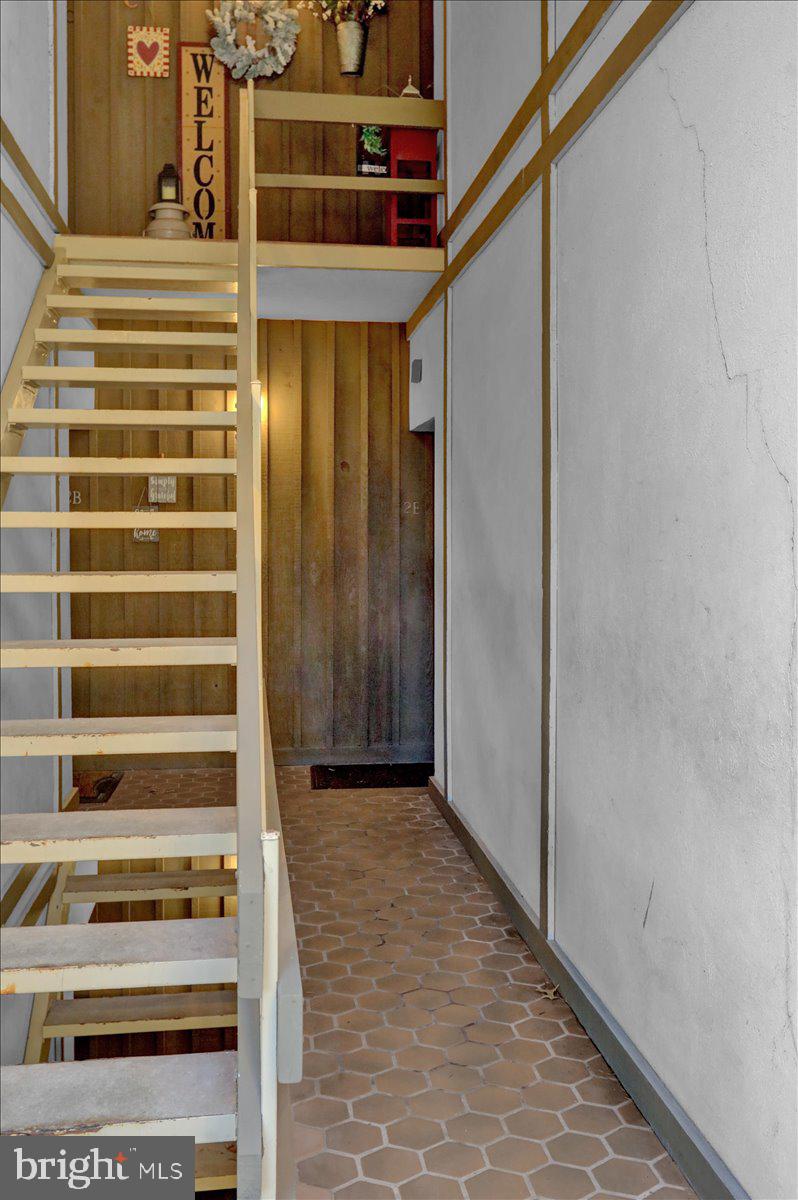 2 Fairway Road Reading, PA 19607 - Photo 3 of 26 Walk in level