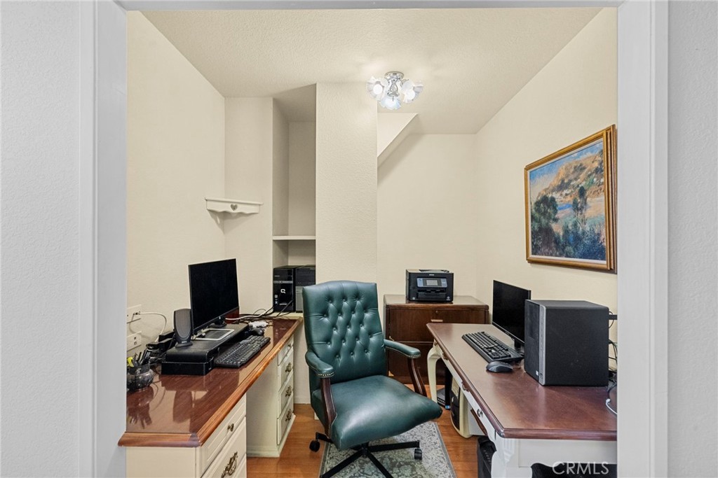 4790 Adam Road Simi Valley, CA 93063 - Photo 54 of 61 a view of a workspace with furniture