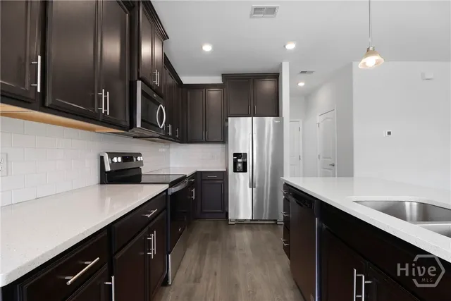 $2,400 | 106 Brookline Drive, Savannah, GA 31407