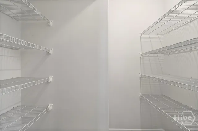 $2,400 | 106 Brookline Drive, Savannah, GA 31407