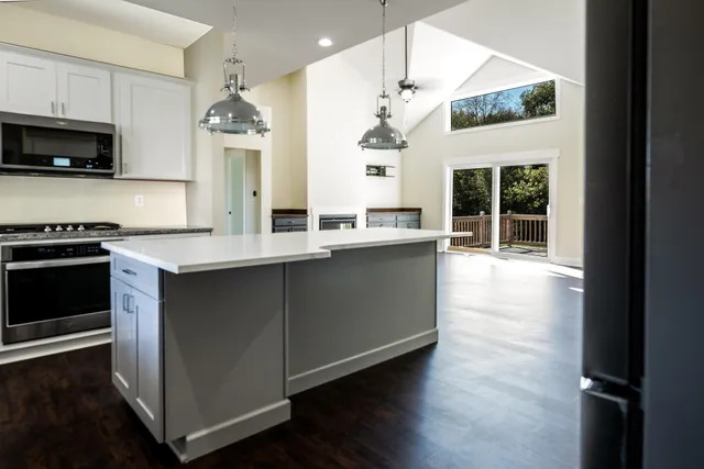 $485,000 | 3081 Avonlea Knoll Way, Webberville, MI 48892