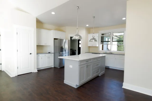 $465,000 | 3081 Avonlea Knoll Way, Webberville, MI 48892