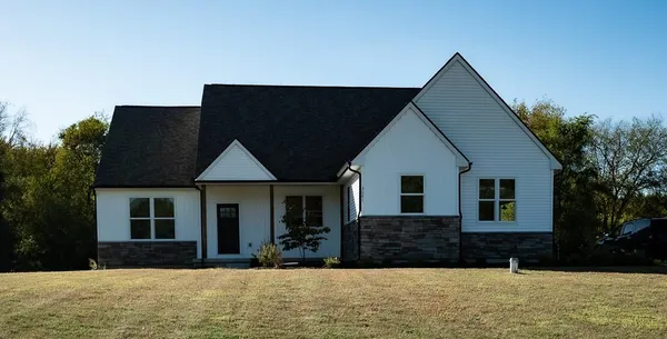 $465,000 | 3081 Avonlea Knoll Way, Webberville, MI 48892