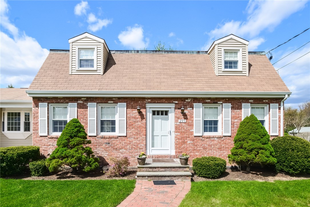 291 Angell Road Lincoln, RI 02865 - Photo 1 of 31 Front View