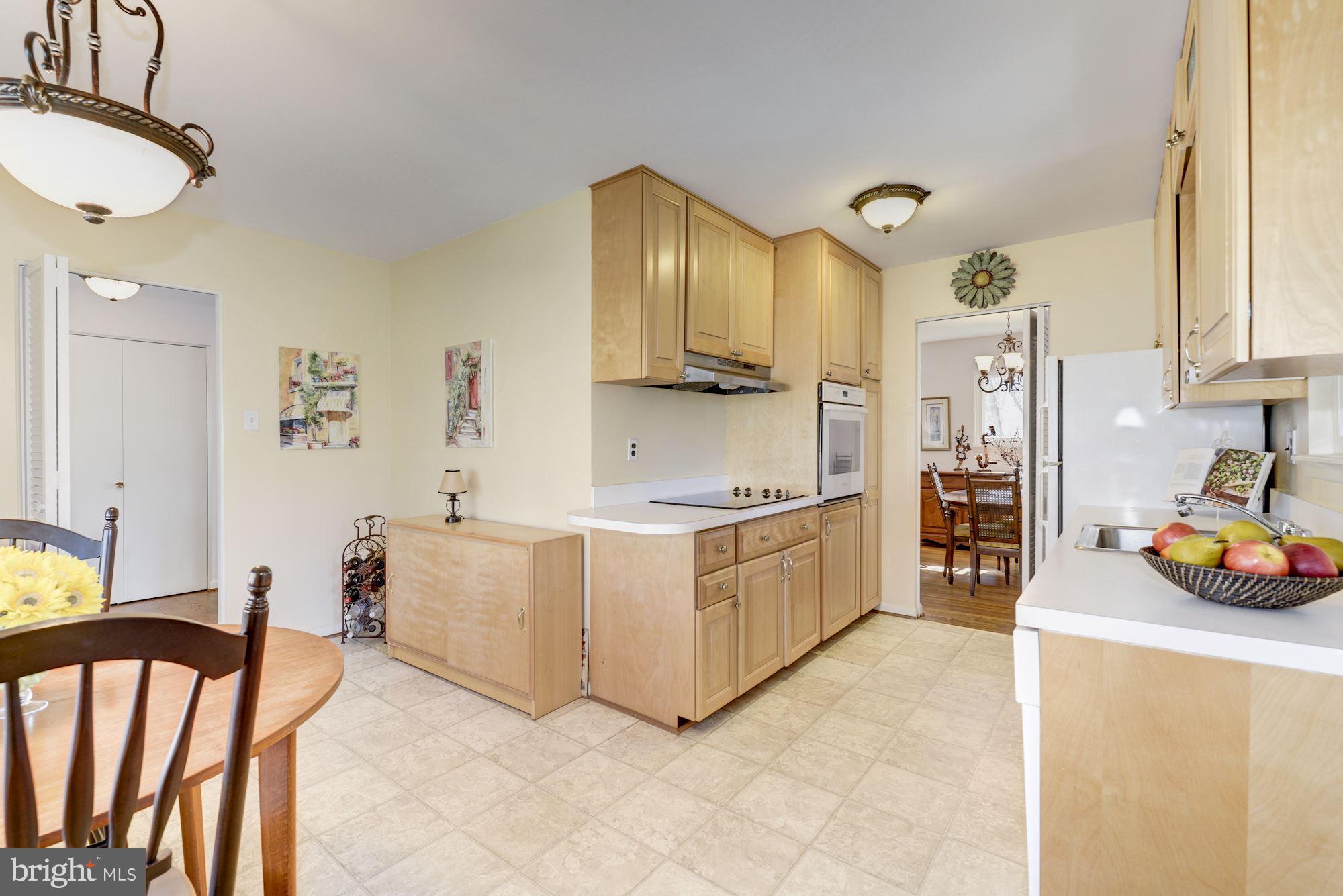 1519 Ainsley Road Silver Spring, MD 20904 - Photo 11 of 30 Kitchen