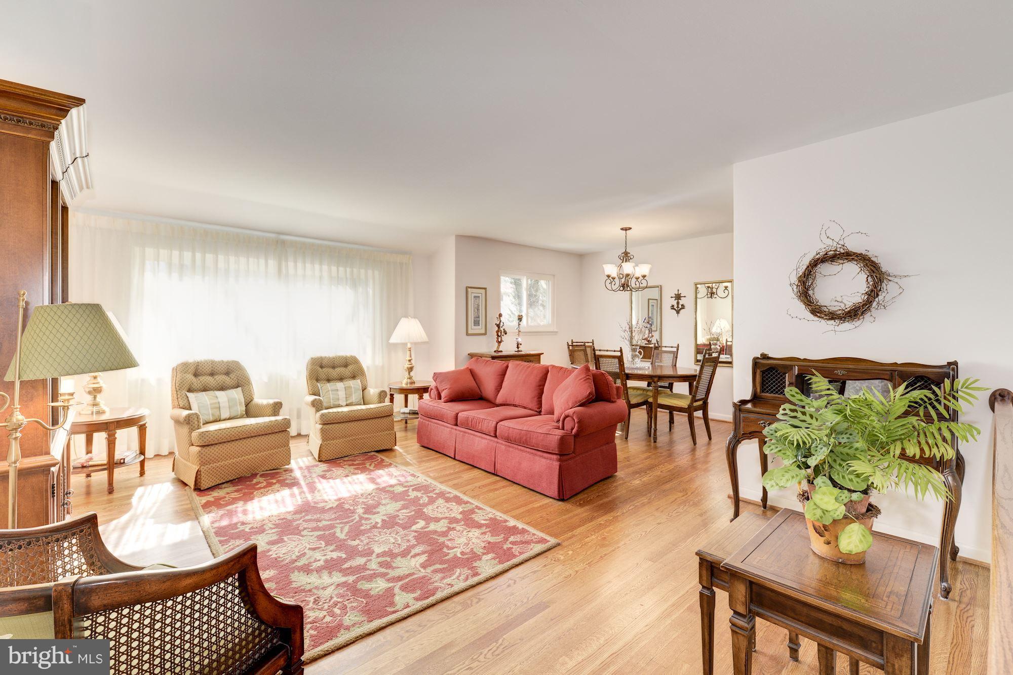 1519 Ainsley Road Silver Spring, MD 20904 - Photo 5 of 30 Living Room
