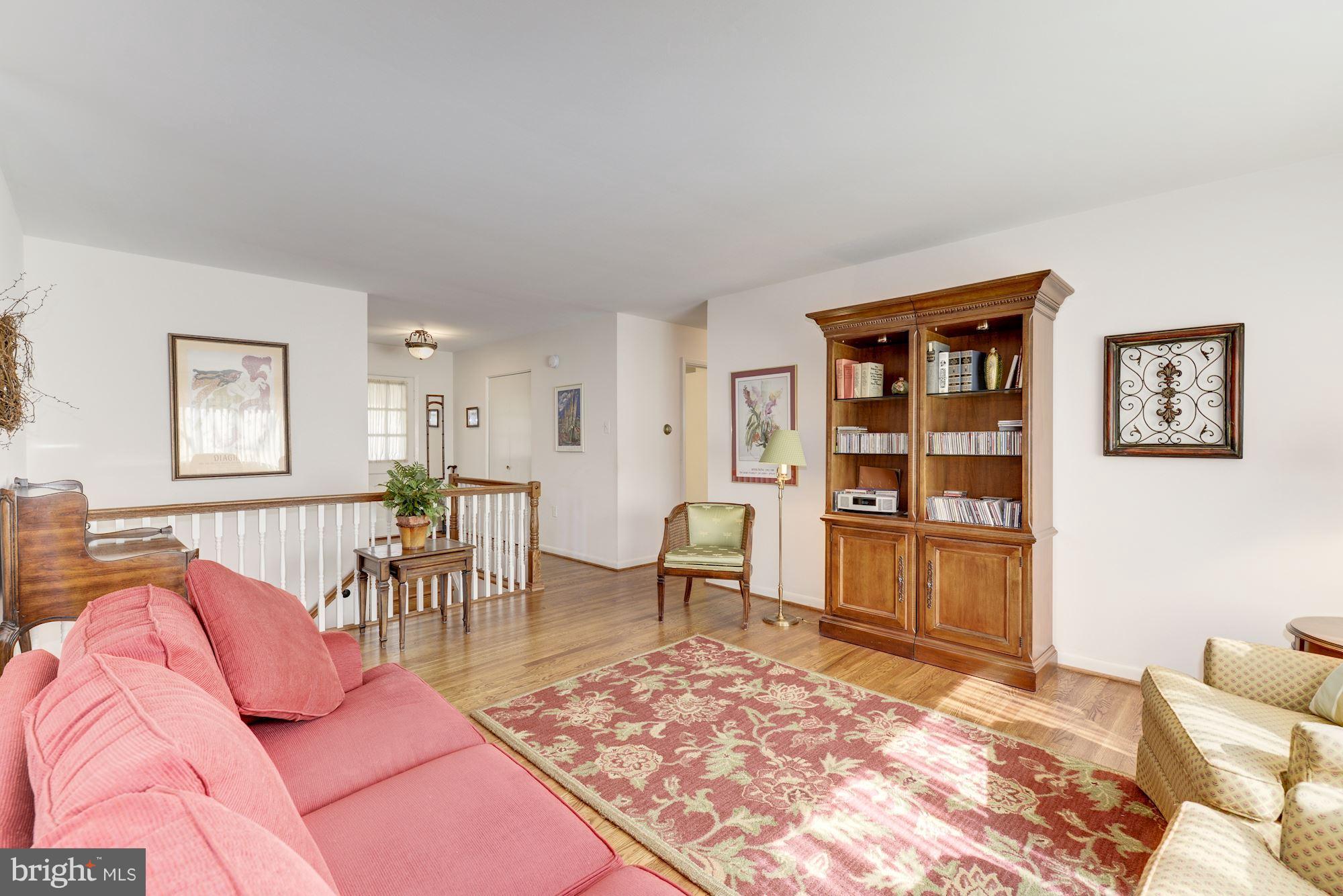 1519 Ainsley Road Silver Spring, MD 20904 - Photo 6 of 30 Living Room
