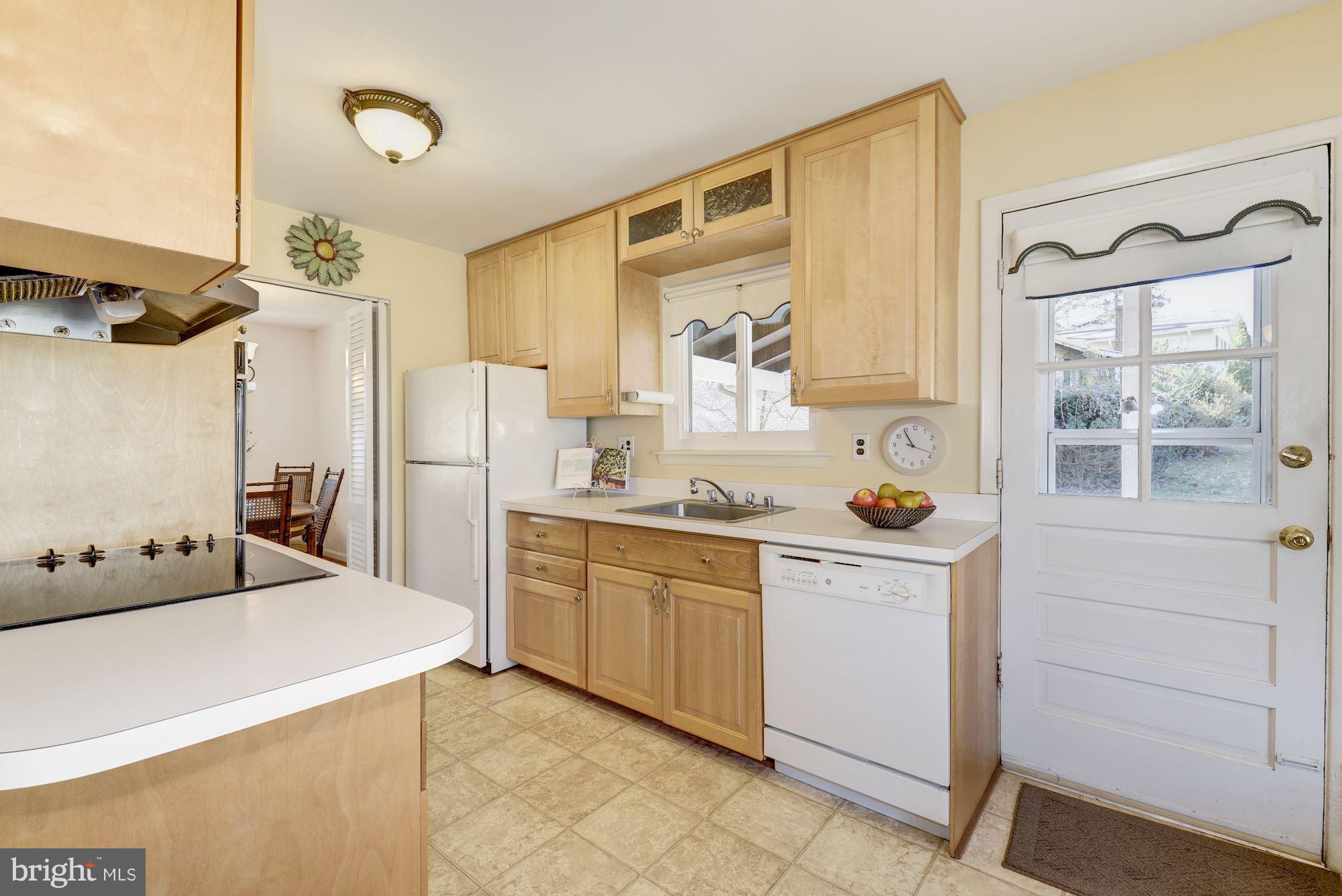1519 Ainsley Road Silver Spring, MD 20904 - Photo 9 of 30 Kitchen