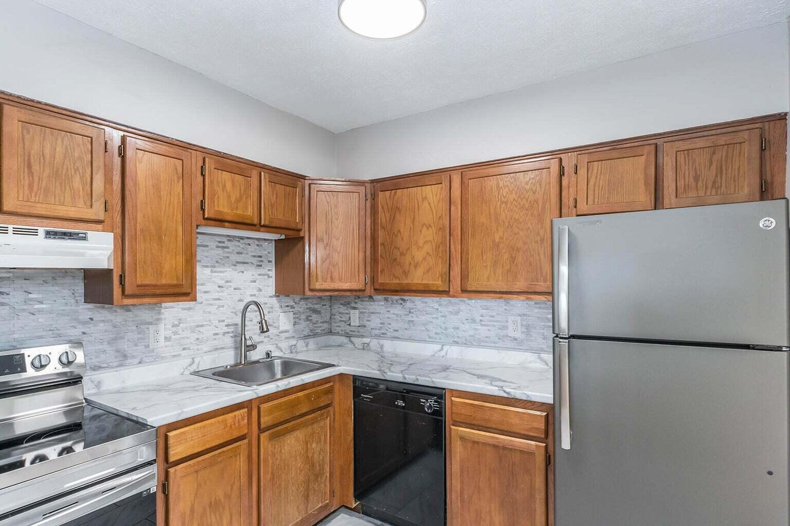 1032 Armstrong Mill Road, Unit D Lexington, KY 40517 - Photo 9 of 14 1032 Armstrong Mill Rd 6