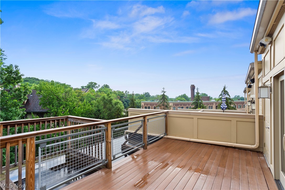 12480 Cedar Road, Unit 14 Cleveland, OH 44106 - Photo 26 of 35 Views of the Cedar Fairmount district and downtown skyline