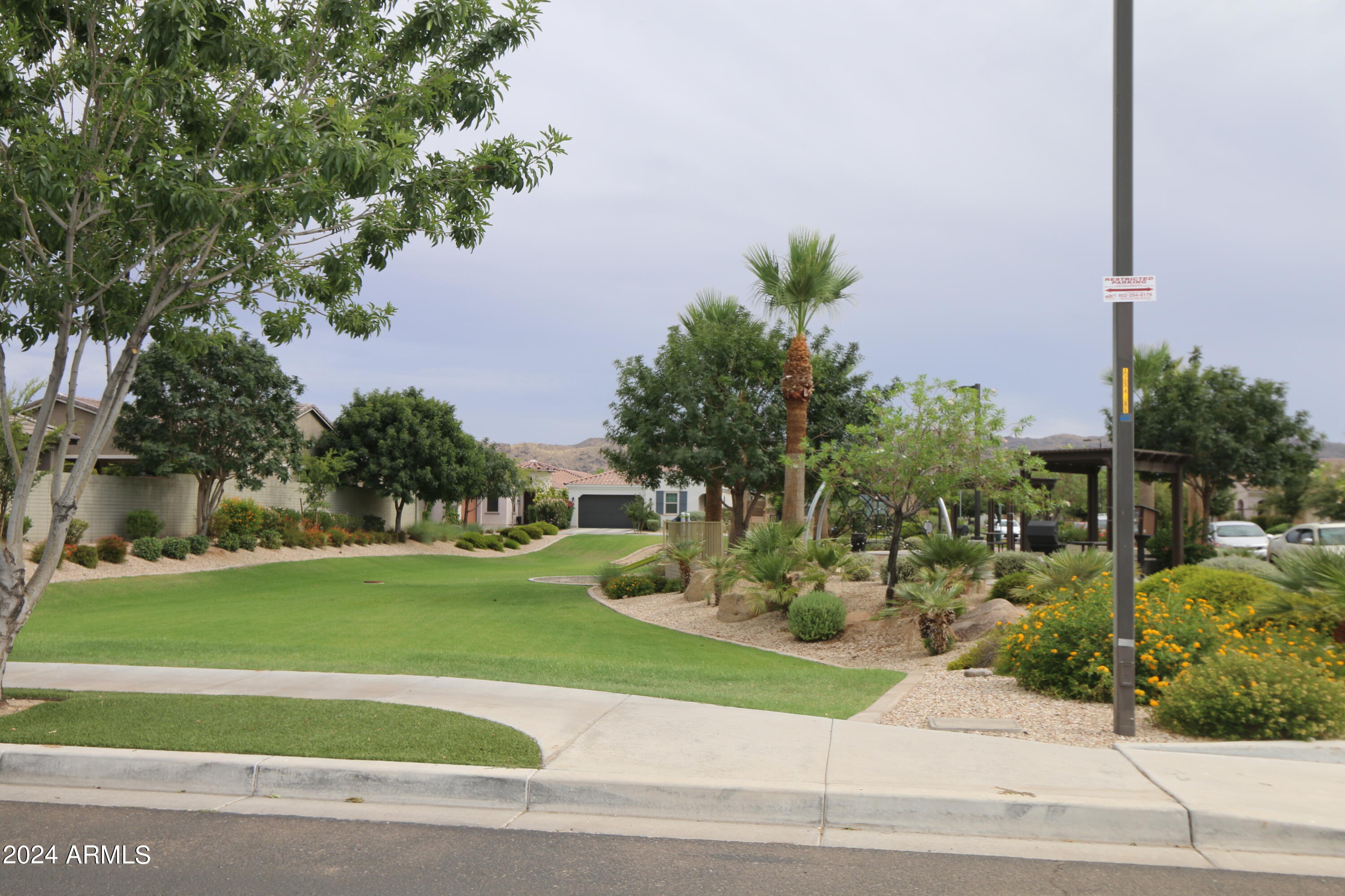 2834 East Fraktur Road Phoenix, AZ 85040 - Photo 18 of 24 Gallery Image 18