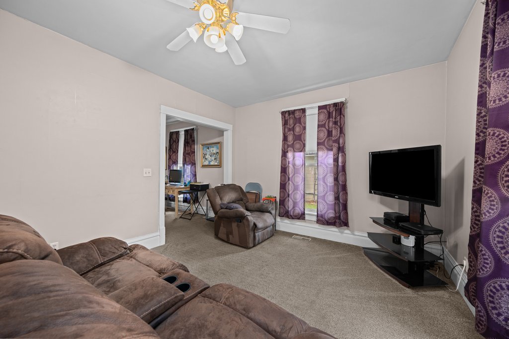 505 East Main Street Morrison, IL 61270 - Photo 13 of 35